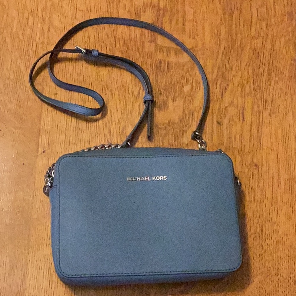 Michael Kors Blue Crossbody Bag with Adjustable Strap and Sleek Design